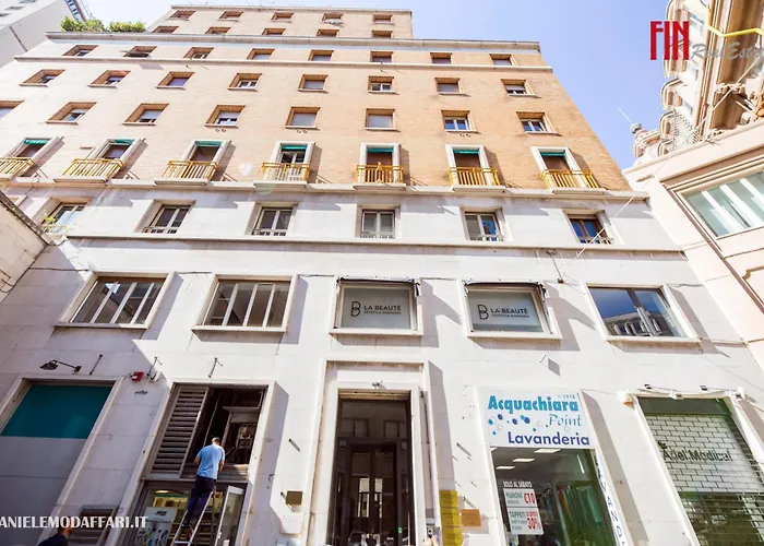 Bilocale In Via Carducci -portoria Genova